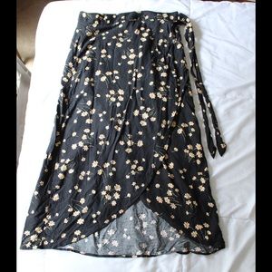 American Eagle floral wrap skirt